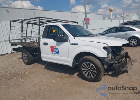 2016 Ford F150 z USA, uszkodzony, nr VIN 1FTMF1C8XGKD33957